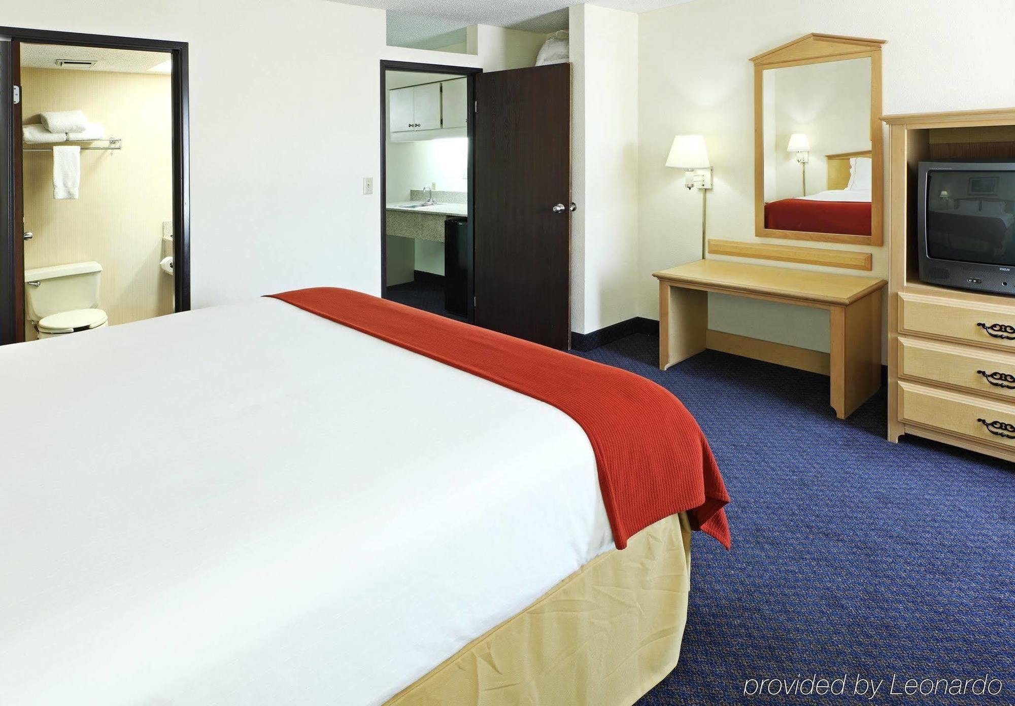 Holiday Inn Express & Suites Fayetteville University Of Arkansas Area By Ihg Bilik gambar