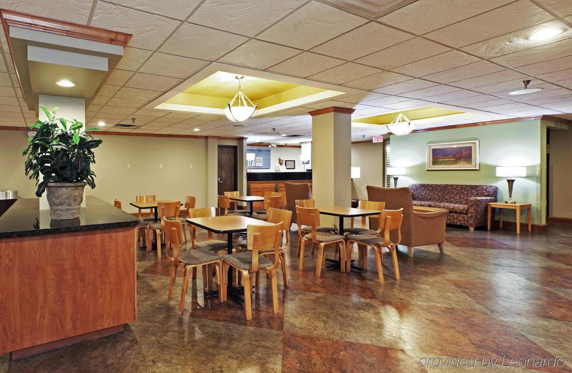 Holiday Inn Express & Suites Fayetteville University Of Arkansas Area By Ihg Luaran gambar